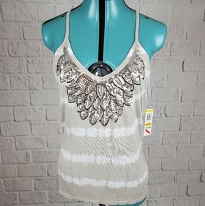 NWT Size Medium Inc.